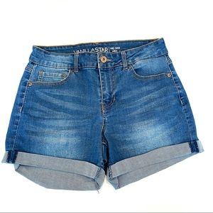 Womens Vanilla Star mid rise midi size 7 denim jean shorts